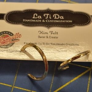 Hoop 1" Earrings Gold Tone Accent Earrings